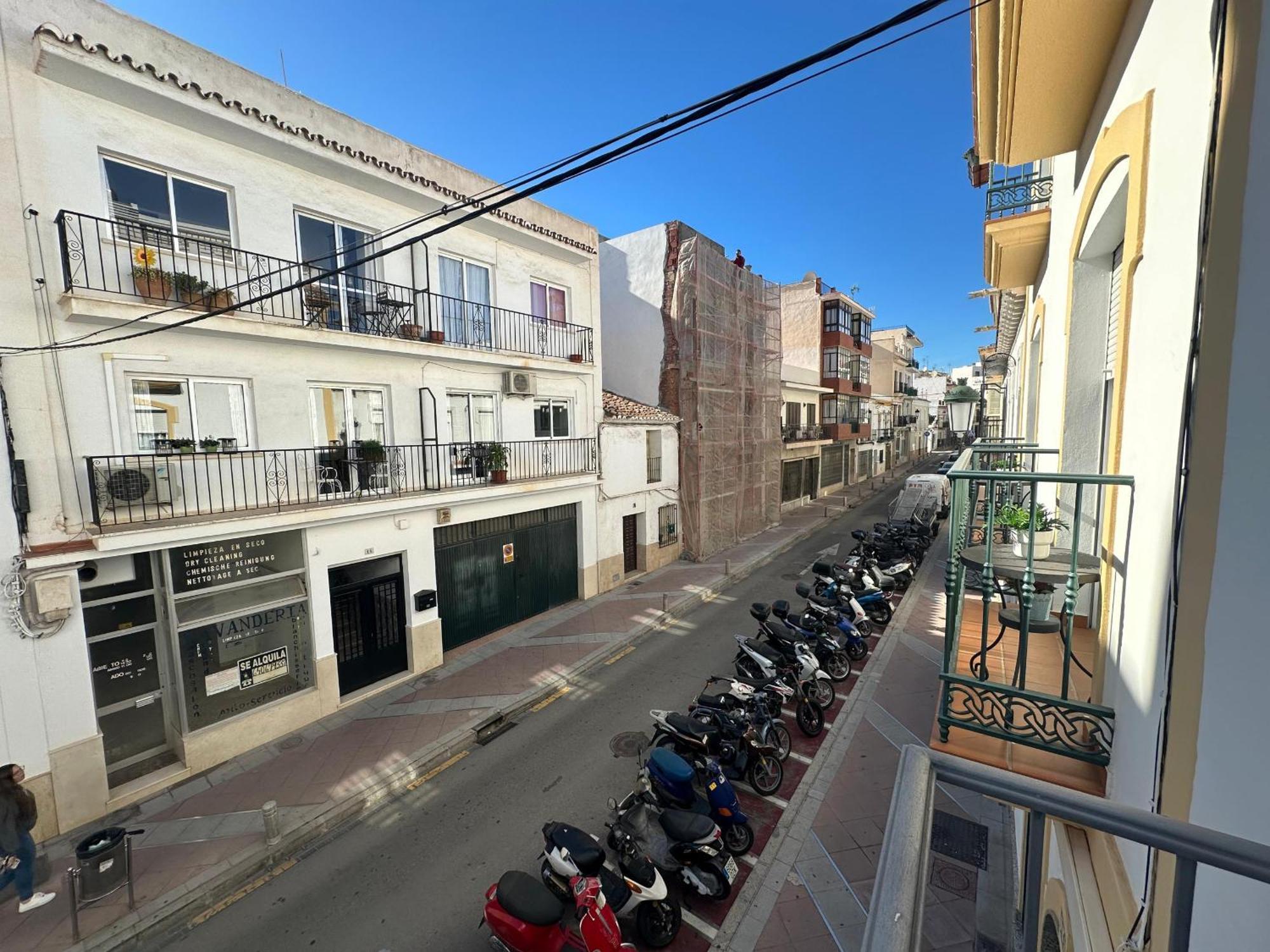 Hébergement de vacances R1383 Angustias 12 *